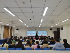 英国上市公司官网365召开2020-2021学年第一学期期中学生座谈会